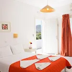 Apartment Marili Parasporos